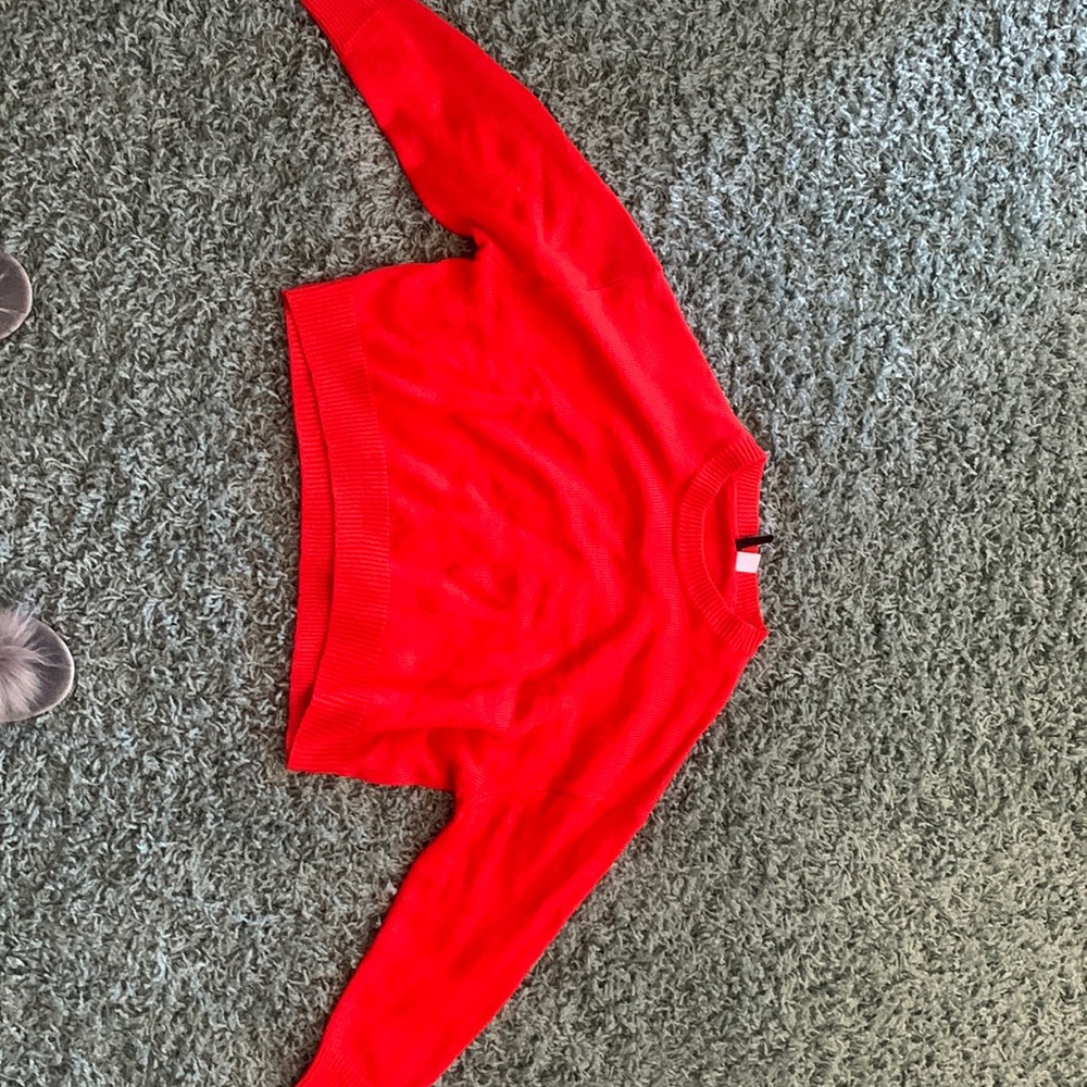 H&M red sweater